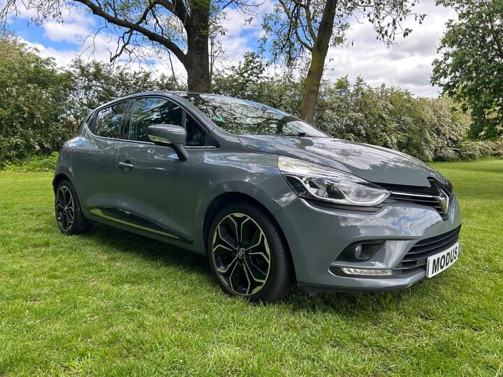 Renault Clio 1.5 DCi Iconic Euro 6 (s/s) 5dr Renault Clio 1.5 DCi Iconic Euro 6 (s/s) 5dr