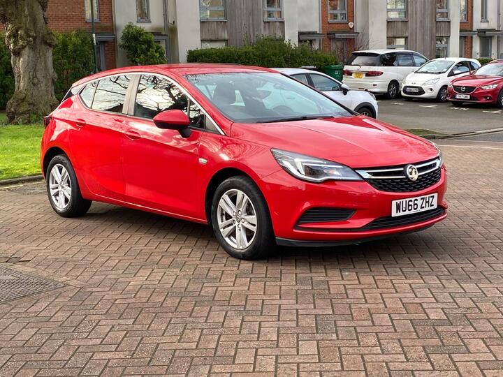 Vauxhall Astra 1.4i Tech Line Euro 6 5dr Vauxhall Astra 1.4i Tech Line Euro 6 5dr