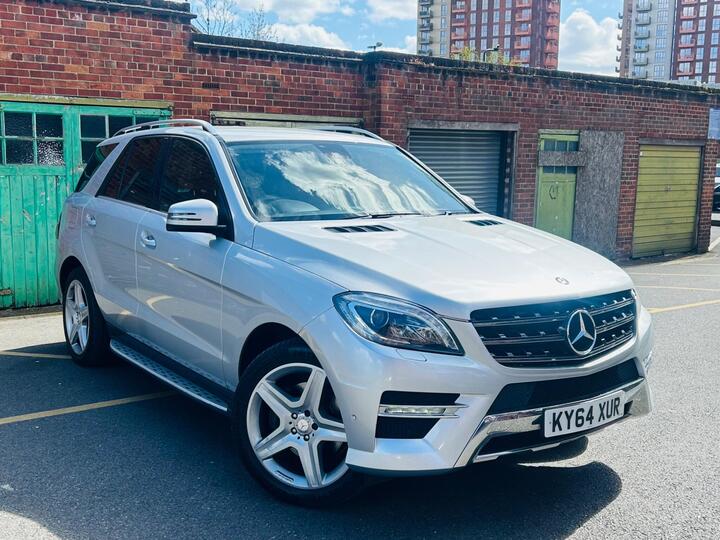 Mercedes-Benz M Class 3.0 ML350 V6 BlueTEC AMG Line G-Tronic 4WD Euro 6 (s/s) 5dr Mercedes-Benz M Class 3.0 ML350 V6 BlueTEC AMG Line G-Tronic 4WD Euro 6 (s/s) 5dr