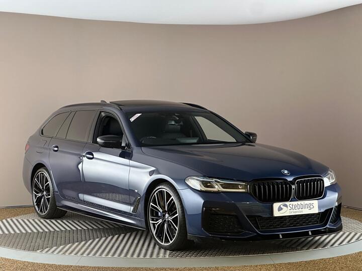 BMW 5 Series 3.0 530d MHT M Sport Touring Steptronic XDrive Euro 6 (s/s) 5dr BMW 5 Series 3.0 530d MHT M Sport Touring Steptronic XDrive Euro 6 (s/s) 5dr