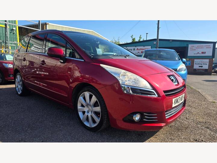 Peugeot 5008 1.6 HDi Allure Euro 5 5dr Peugeot 5008 1.6 HDi Allure Euro 5 5dr