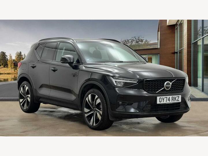 Volvo XC40 2.0 B4 MHEV Plus DCT Auto Euro 6 (s/s) 5dr