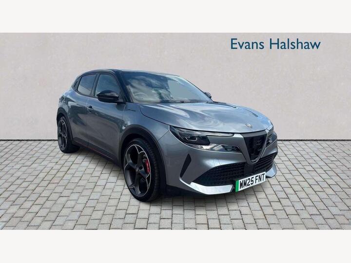Alfa Romeo Junior 54kWh Elettrica Veloce Auto 5dr