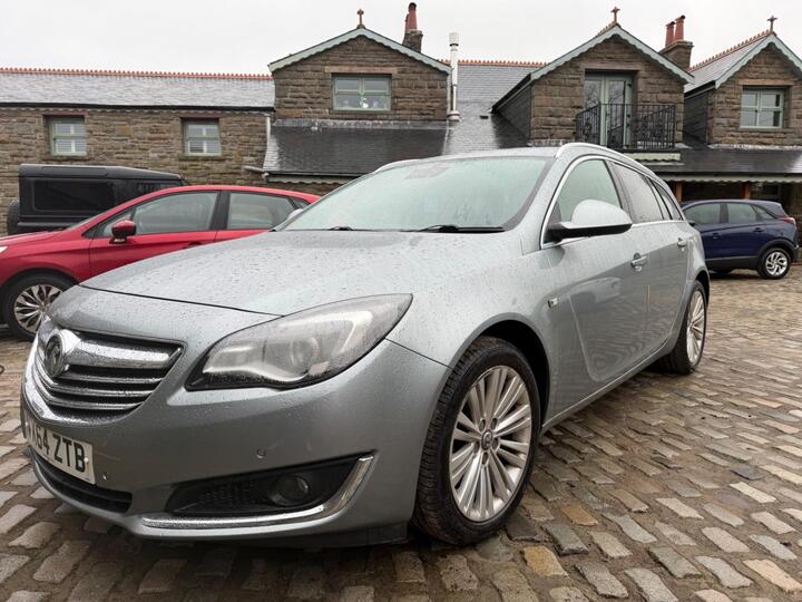 Vauxhall Insignia 2.0 CDTi Tech Line Sports Tourer Auto Euro 5 5dr