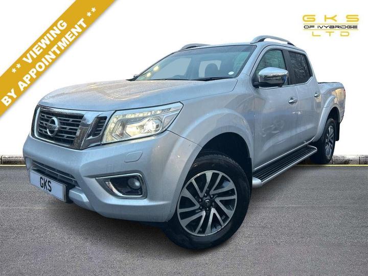 Nissan NAVARA 2.3 DCi Tekna Auto 4WD Euro 6 4dr