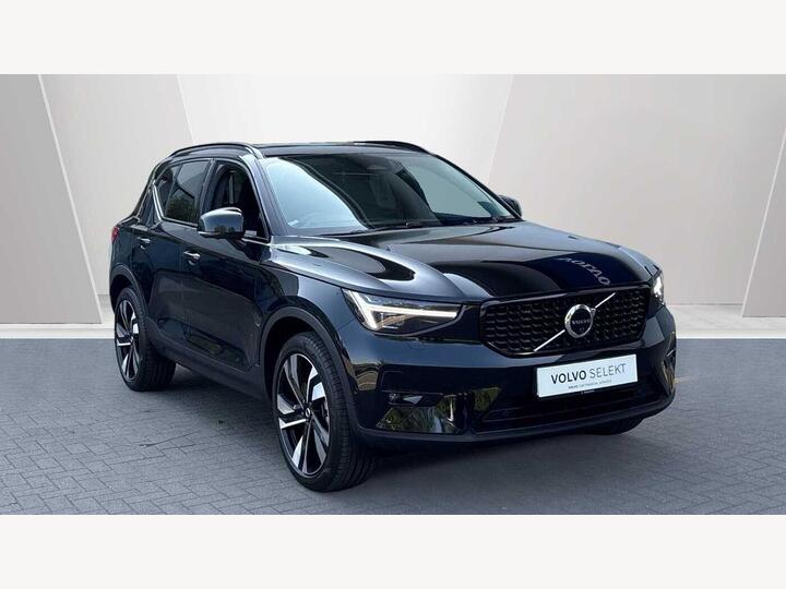 Volvo XC40 2.0 B3 MHEV Ultra Dark DCT Auto Euro 6 (s/s) 5dr