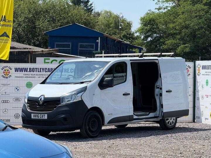 Renault TRAFIC 1.6 DCi 27 Business+ Panel Van 5dr Diesel Manual SWB Standard Roof Euro 5 (115 Ps)