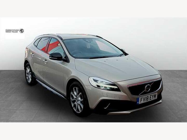 Volvo V40 Cross Country 1.5 T3 Pro Auto Euro 6 (s/s) 5dr Volvo V40 Cross Country 1.5 T3 Pro Auto Euro 6 (s/s) 5dr