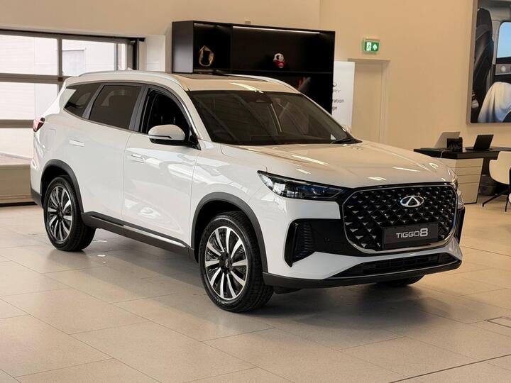 Chery Tiggo 8 1.5T 18.4kWh Summit DHT1 Euro 6 (s/s) 5dr