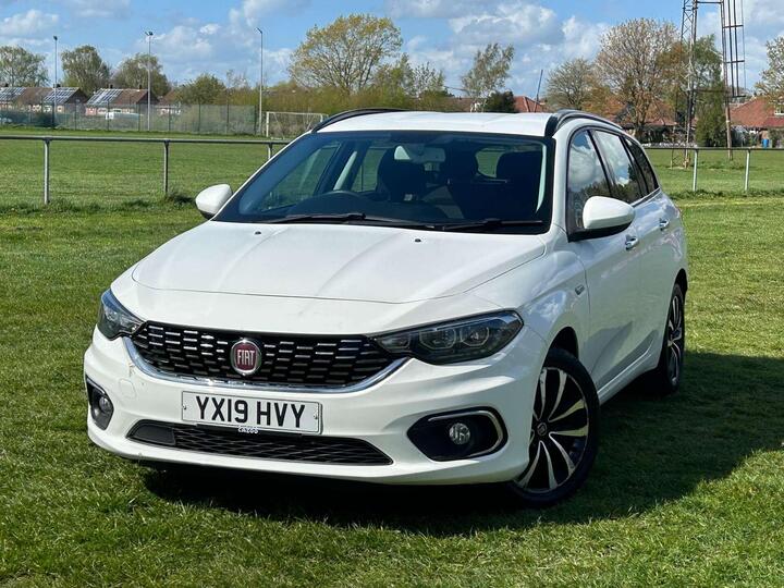 Fiat TIPO 1.6 MultiJetII Lounge Euro 6 (s/s) 5dr