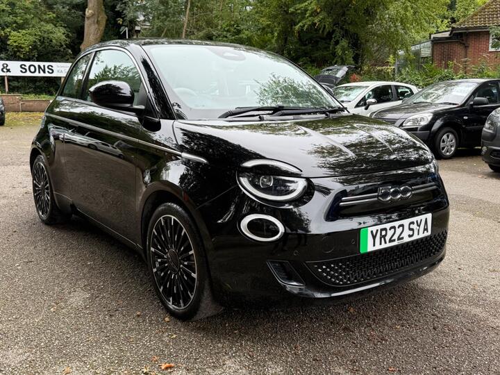 Fiat 500e 42kWh La Prima Auto 3dr