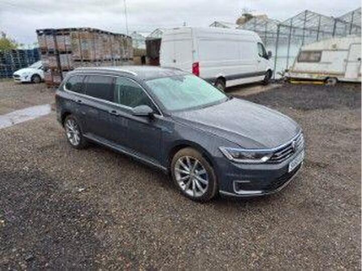 Volkswagen Passat 1.4 TSI GTE Advance DSG Euro 6 (s/s) 5dr