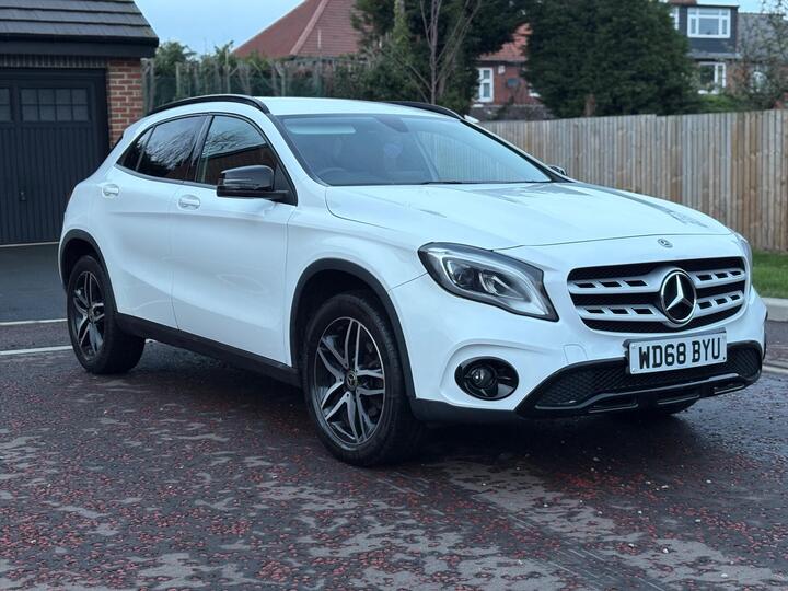 Mercedes-Benz GLA 1.6 GLA180 Urban Edition 7G-DCT Euro 6 (s/s) 5dr