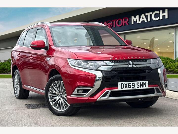 Mitsubishi Outlander 2.4h TwinMotor 13.8kWh Exceed Safety CVT 4WD Euro 6 (s/s) 5dr