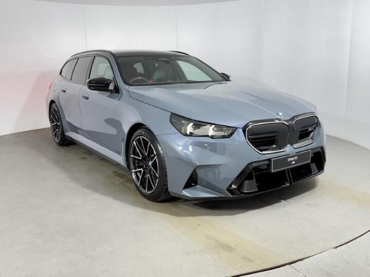 BMW M5 4.4 22.1kWh Touring Steptronic XDrive Euro 6 (s/s) 5dr
