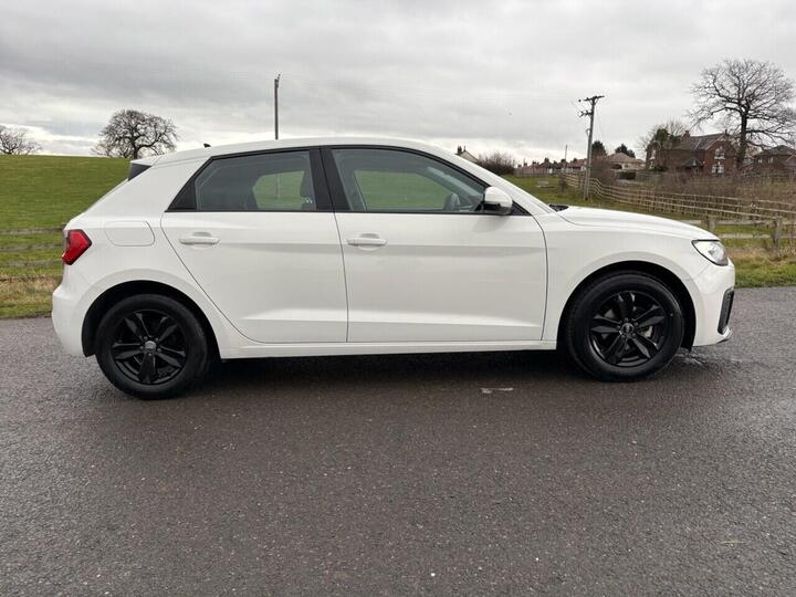 Audi A1 1.0 TFSI 25 Technik Sportback Euro 6 (s/s) 5dr