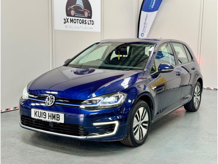 Volkswagen E-Golf 35.8kWh E-Golf Auto 5dr Volkswagen E-Golf 35.8kWh E-Golf Auto 5dr