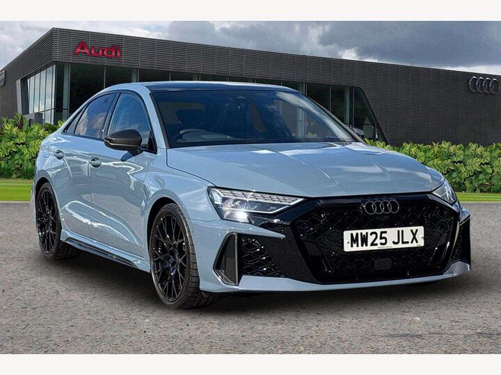 Audi RS3 2.5 TFSI Carbon Vorsprung S Tronic Quattro Euro 6 (s/s) 4dr