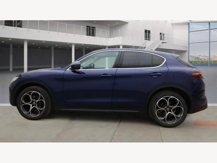 Alfa Romeo STELVIO 2.2 TD Speciale Auto Q4 AWD Euro 6 (s/s) 5dr