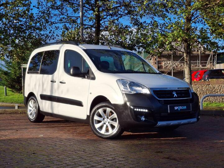 Peugeot Partner Tepee 1.2 PureTech Outdoor Euro 6 (s/s) 5dr