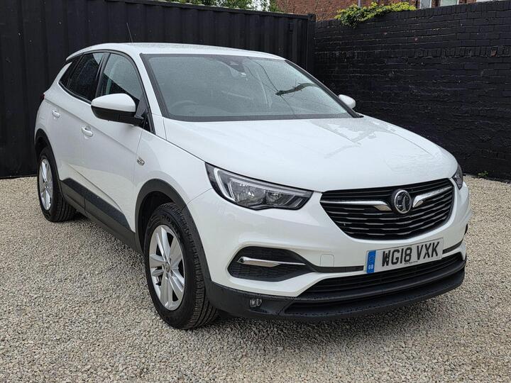 Vauxhall Grandland X 1.2 Turbo SE Euro 6 (s/s) 5dr