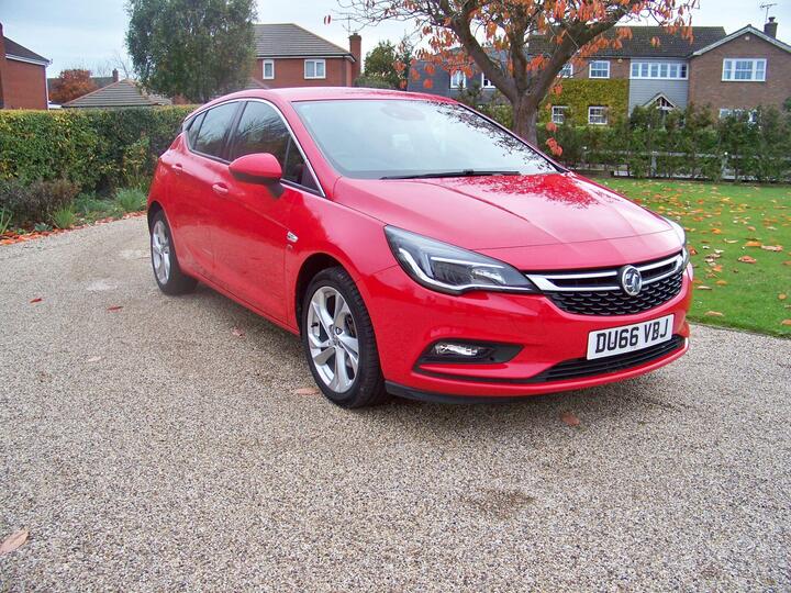 Vauxhall Astra 1.4i Turbo SRi Nav Auto Euro 6 (s/s) 5dr Vauxhall Astra 1.4i Turbo SRi Nav Auto Euro 6 (s/s) 5dr