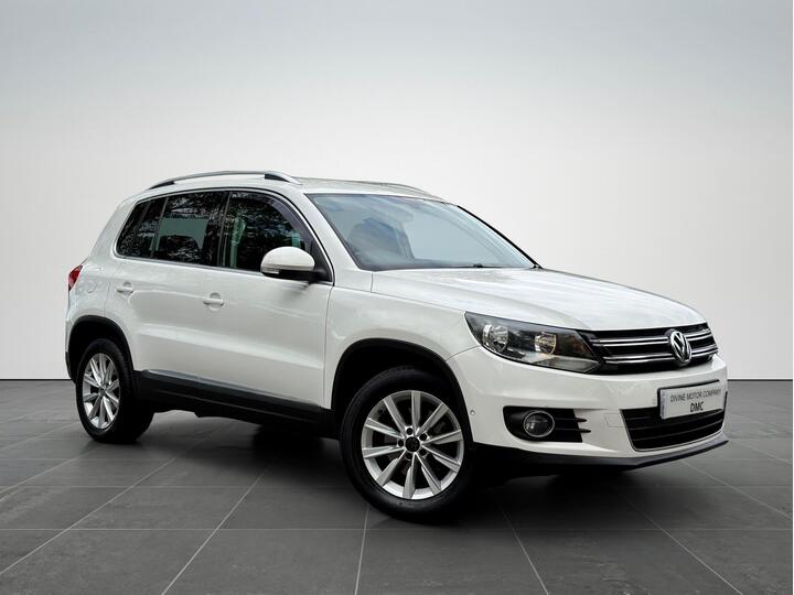 Volkswagen Tiguan 2.0 TDI BlueMotion Tech SE 4WD Euro 5 (s/s) 5dr