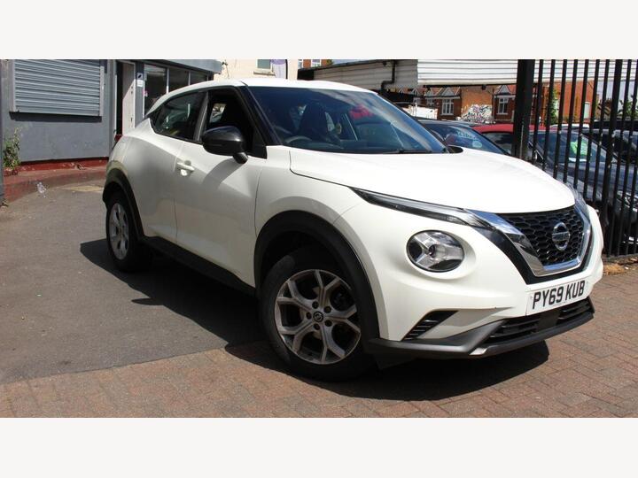Nissan JUKE 1.0 DIG-T Acenta DCT Auto Euro 6 (s/s) 5dr
