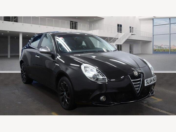 Alfa Romeo Giulietta 2.0 JTDM-2 Business Edition Euro 5 (s/s) 5dr Alfa Romeo Giulietta 2.0 JTDM-2 Business Edition Euro 5 (s/s) 5dr