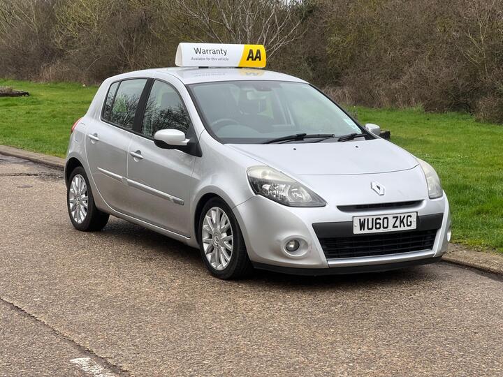 Renault Clio 1.2 TCe Dynamique TomTom Euro 5 5dr Renault Clio 1.2 TCe Dynamique TomTom Euro 5 5dr