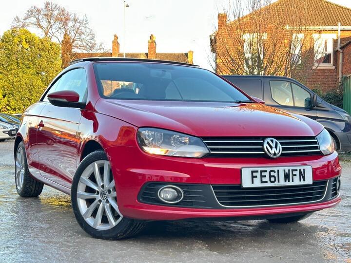 Volkswagen Eos 2.0 TDI BlueMotion Tech SE Cabriolet Euro 5 (s/s) 2dr Volkswagen Eos 2.0 TDI BlueMotion Tech SE Cabriolet Euro 5 (s/s) 2dr