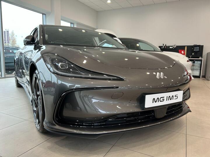 MG MG IM5 100kWh Performance Saloon Auto 4WD 5dr