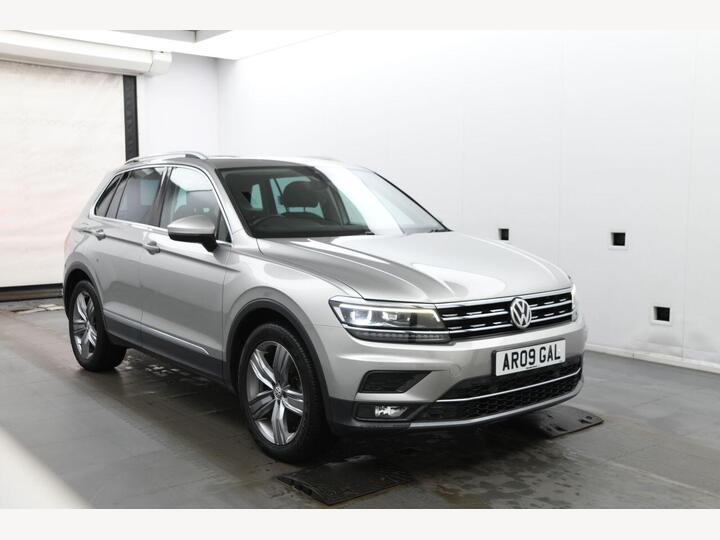 Volkswagen TIGUAN 2.0 TDI SEL 4Motion Euro 6 (s/s) 5dr