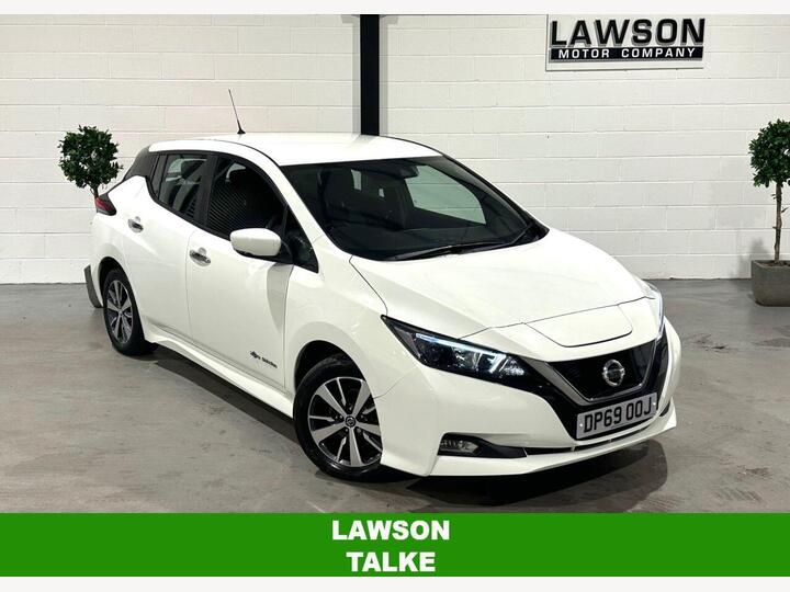 Nissan LEAF 40kWh Acenta Auto 5dr Nissan LEAF 40kWh Acenta Auto 5dr