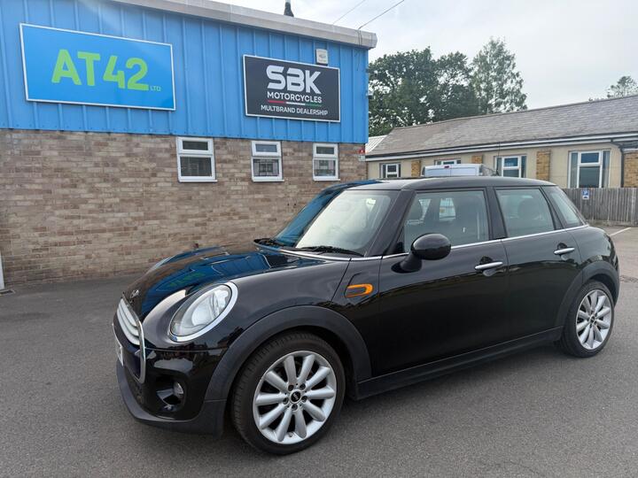 MINI Hatch 1.5 Cooper Euro 6 (s/s) 5dr