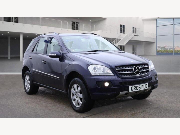 Mercedes-Benz M Class 3.0 ML320 CDI SE 7G-Tronic 5dr Mercedes-Benz M Class 3.0 ML320 CDI SE 7G-Tronic 5dr