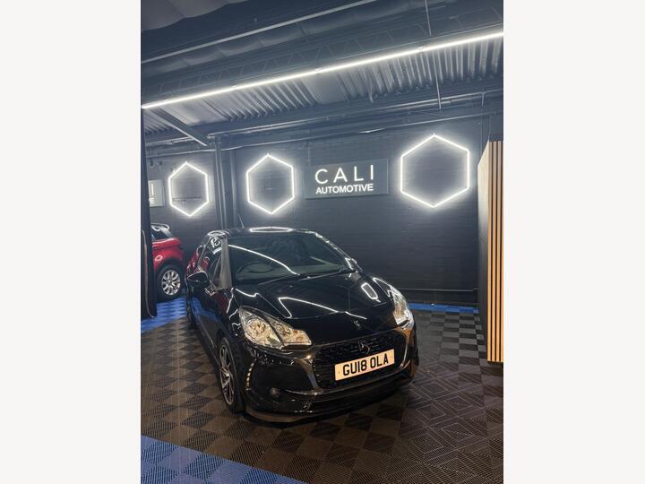 DS AUTOMOBILES DS 3 1.2 PureTech Connected Chic Euro 6 3dr