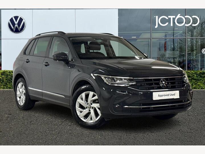 Volkswagen Tiguan 1.5 TSI Life Euro 6 (s/s) 5dr Volkswagen Tiguan 1.5 TSI Life Euro 6 (s/s) 5dr