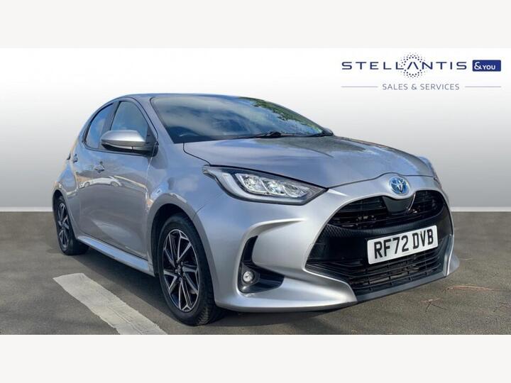 Toyota Yaris 1.5 VVT-h Design E-CVT Euro 6 (s/s) 5dr