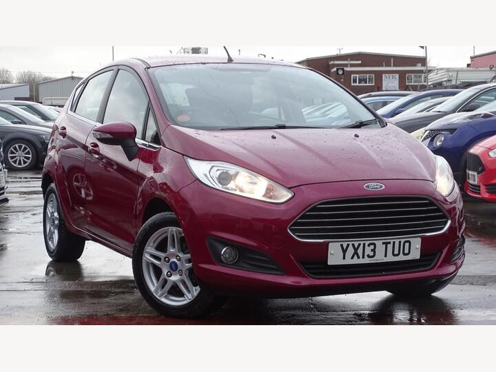 Ford FIESTA 1.0 Zetec Euro 5 (s/s) 5dr