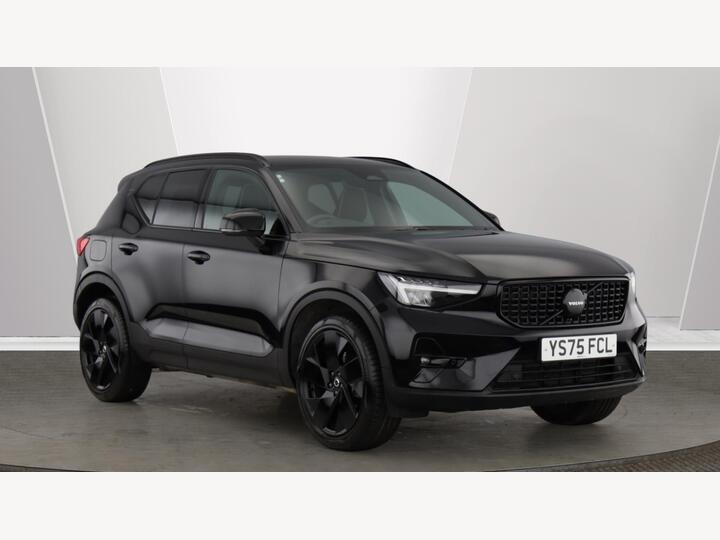 Volvo XC40 2.0 B3 MHEV Plus Black Edition DCT Auto Euro 6 (s/s) 5dr