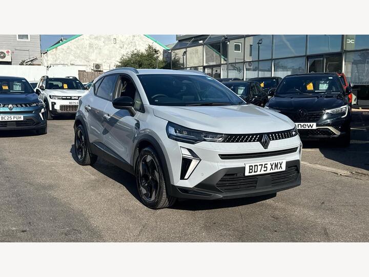 Renault Captur 1.8 E-TECH Techno Auto Euro 6 (s/s) 5dr