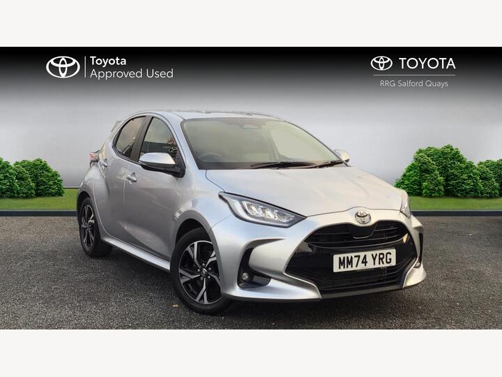 Toyota Yaris 1.5 VVT-h Design E-CVT Euro 6 (s/s) 5dr