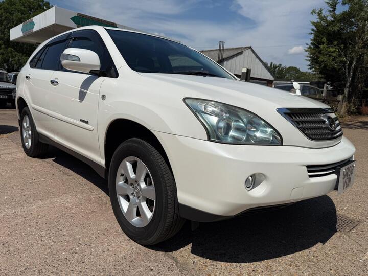 Toyota Harrier Hybrid E-Four
