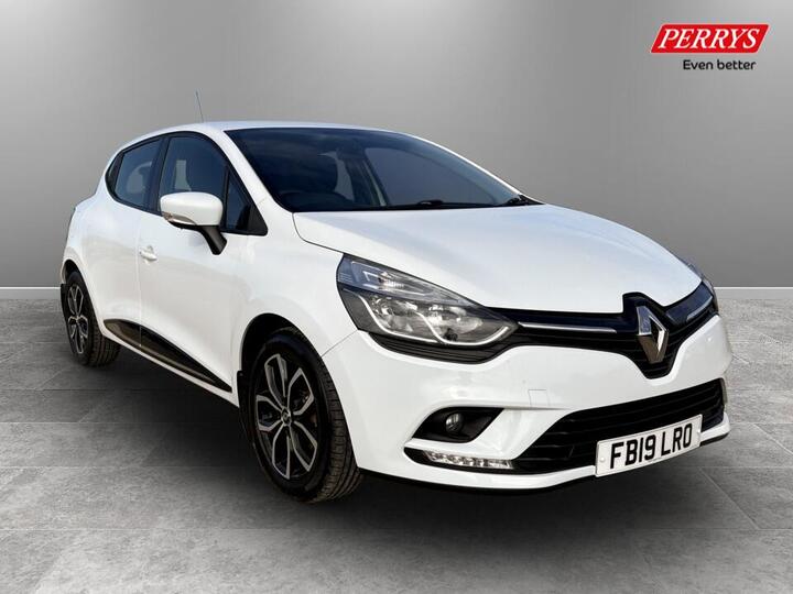 Renault Clio 0.9 TCe Play Euro 6 (s/s) 5dr Renault Clio 0.9 TCe Play Euro 6 (s/s) 5dr