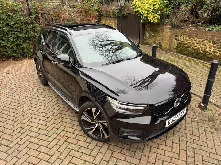 Volvo XC40 2.0 B4 MHEV R-Design Pro DCT Auto AWD Euro 6 (s/s) 5dr