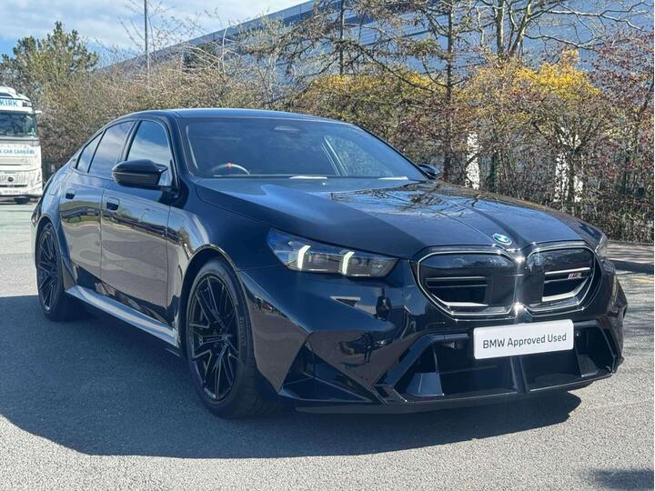 BMW M5 4.4 22.1kWh Steptronic XDrive Euro 6 (s/s) 4dr