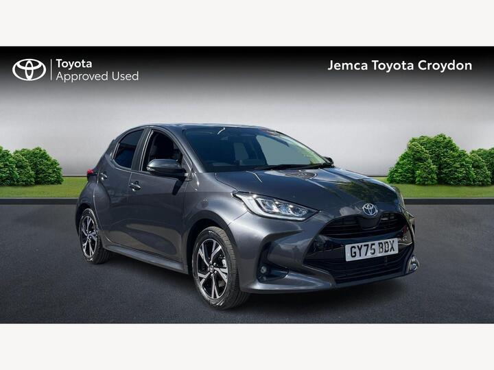 Toyota Yaris 1.5 VVT-h Design E-CVT Euro 6 (s/s) 5dr