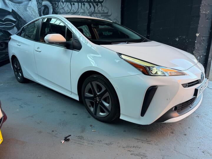 Toyota Prius 1.8 VVT-h Business Edition Plus CVT Euro 6 (s/s) 5dr (15in Alloy)