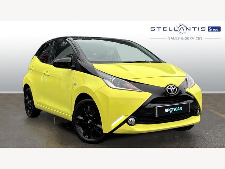 Toyota AYGO 1.0 VVT-i X-cite 3 Yellow Bi-Tone Euro 6 5dr